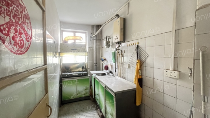 铁道部建厂局家属楼 中间楼层 采光无遮挡-厨房