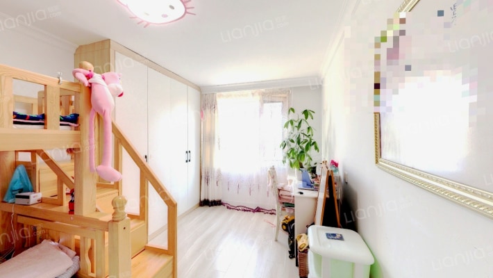 台扩小区二手房实景图