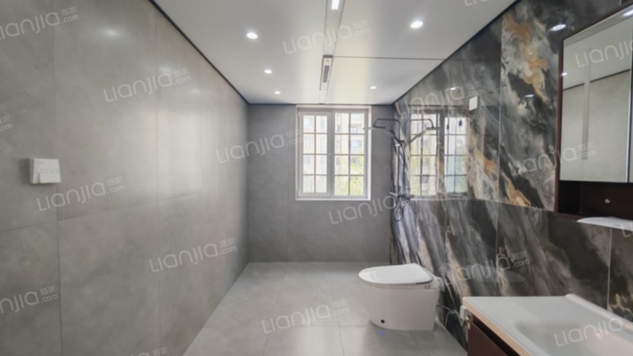 精装联排别墅 带院子 上下三层 小区环境好 绿化高-卫生间B