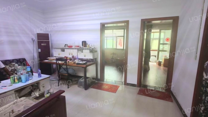 南环路灯具厂楼二手房实景图