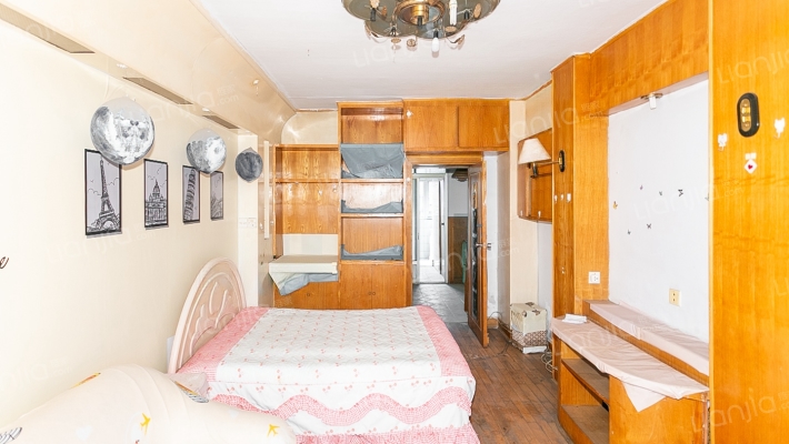 六纬路学区市政府小区二手房实景图