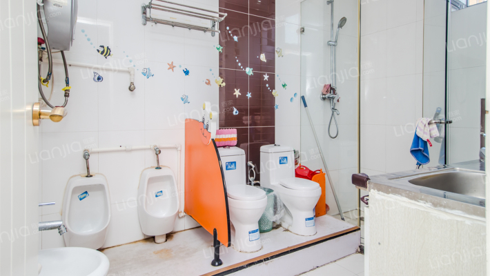 德国印象 独栋别墅 双车库,大花园-卫生间c