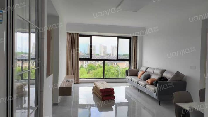 江南春晓二手房实景图