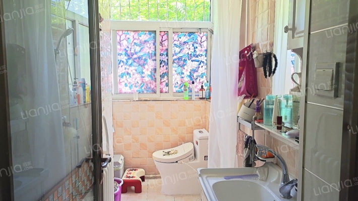 建设局住宅小区 3室1厅 南 北-卫生间