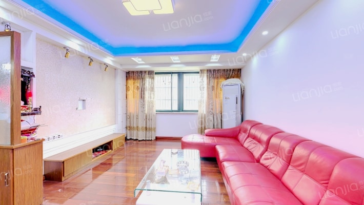 蓝色港湾二手房实景图