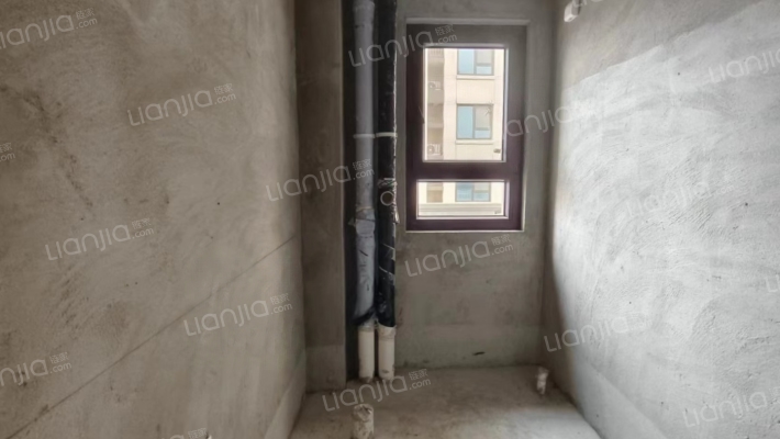 上河天著 3室2厅 南 北-卫生间B