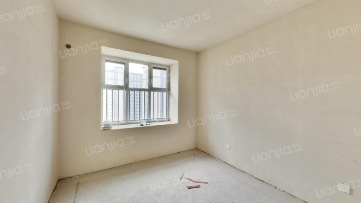 南北通透三居室，明厨明卫，采光视野好。-卧室C