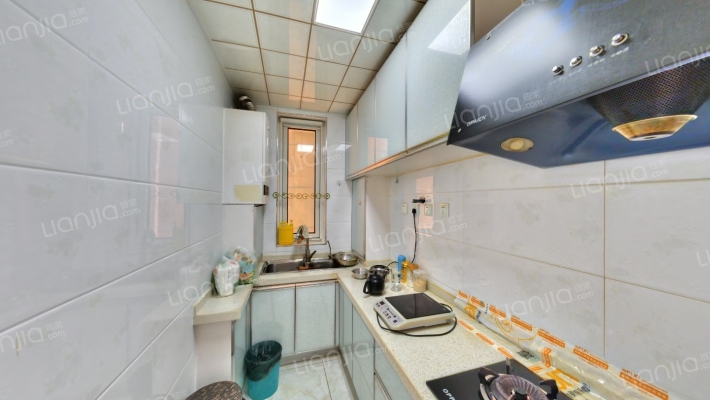 K2狮子城南区 2室2厅 南-厨房