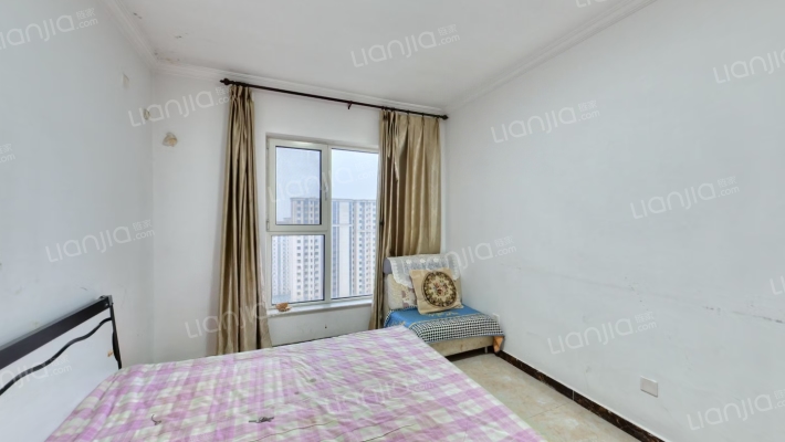 南北三居高楼层满二全天采光无遮挡，-卧室C