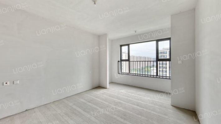 大平层，户型好，业主诚意出售。-卧室D