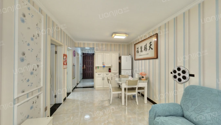 精装修，楼层好，诚意出售，看房方便-客厅