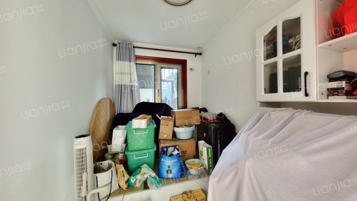 经典南区小三居 一层带院子 不遮挡-卧室B