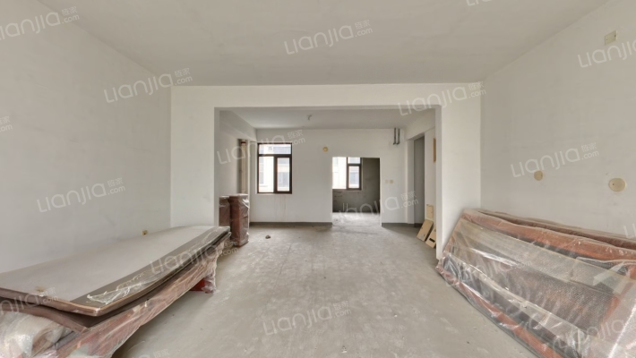 鸿坤理想湾南区 4室2厅 南 北-客厅