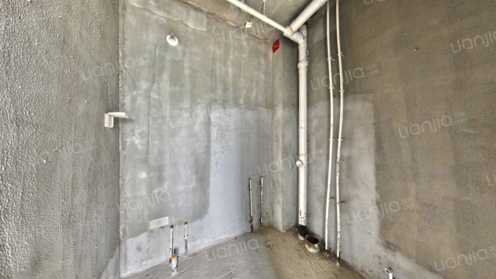 鸿坤理想湾南区 4室2厅 南 北-卫生间C