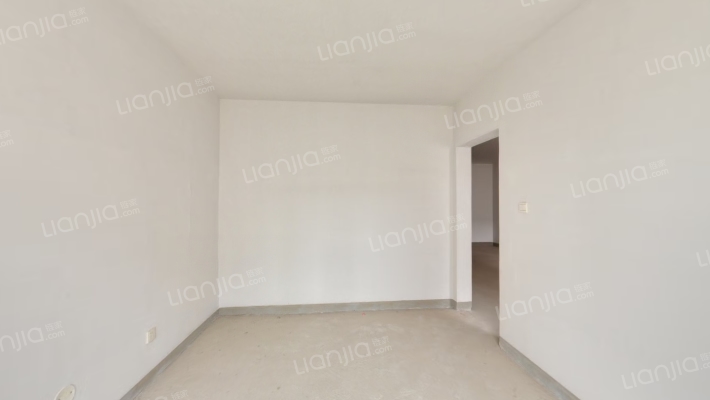 此房房本满二年，只有契税和个税，中高楼层，采光好-卧室B