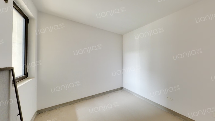 此房房本满二年，只有契税和个税，中高楼层，采光好-卧室A