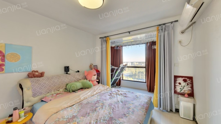 房子南北通透三居 ，満二，集中供暖。-卧室A