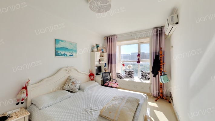 全屋家具家电全部留下  包含地下室    契税票满五唯一-卧室A