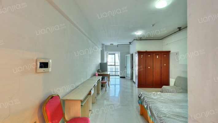 钻石广场带阳台一居视野好屋内宽敞舒适交通便利-卧室