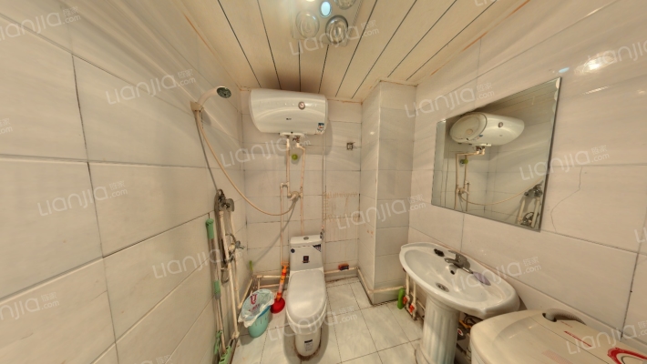 钻石广场带阳台一居视野好屋内宽敞舒适交通便利-卫生间