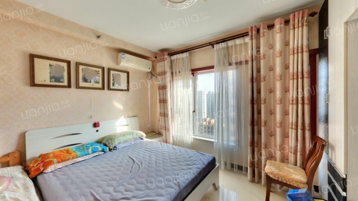 钻石广场南北二居室，上跃，房本满五唯一，集中供暖-卧室B