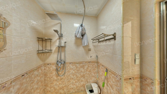 狮子城东南两句满二看房需提前约-卫生间