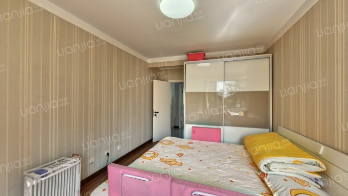 鹏渤印象城牛津花园 3室2厅 南 北-卧室A