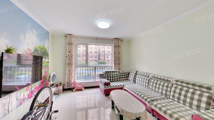 开发区钻石广场精装修两居室家具家电齐全拎包入住-客厅