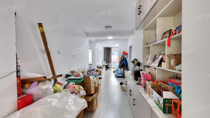 双语旁边的南北通透两居 好楼层 业主诚意出售-餐厅