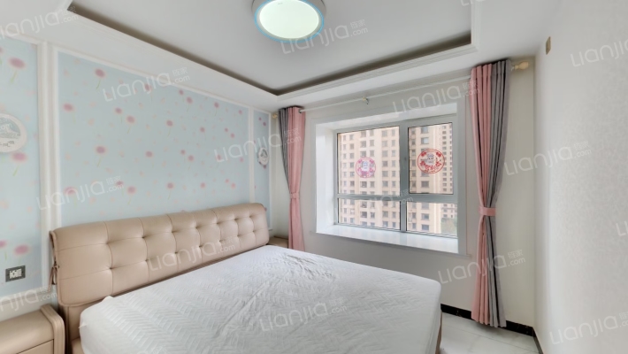 南北通透精装修 ，一梯两户，带车位-卧室A