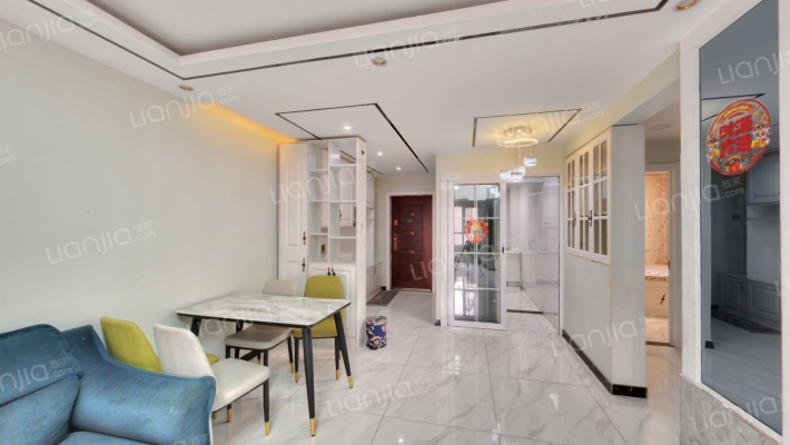 南北通透精装修 ，一梯两户，带车位-客厅