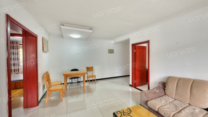 城区的精品楼盘，位置好，配套设施齐全，西丁，双塔-客厅