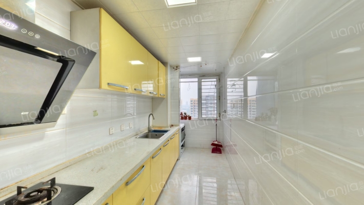 华阳路 南北通透大两居 自住装修拎包入住-厨房