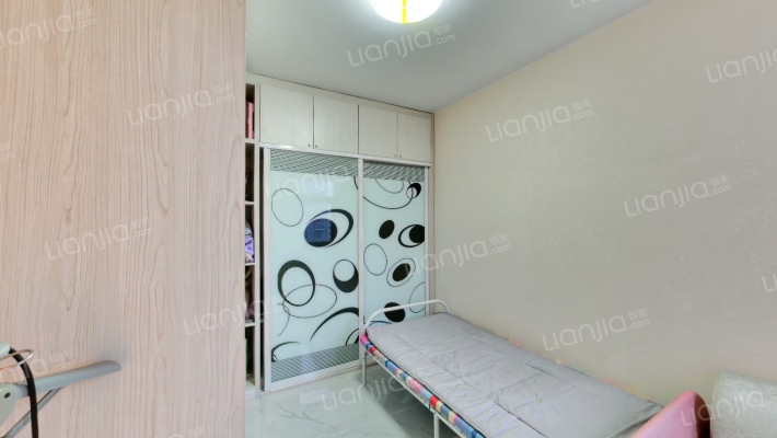 老城区的精品楼盘，位置好，配套设施齐全，西丁，双塔-卧室B