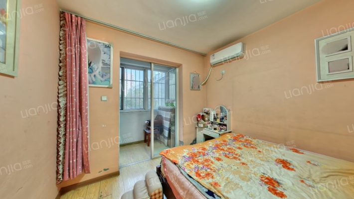 房子中低楼层，采光好，物业费低-卧室B