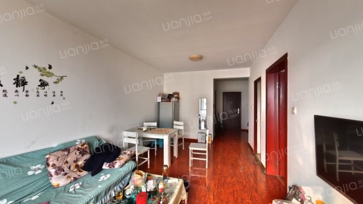 户型方正，采光充足，带装修，视野开阔-客厅