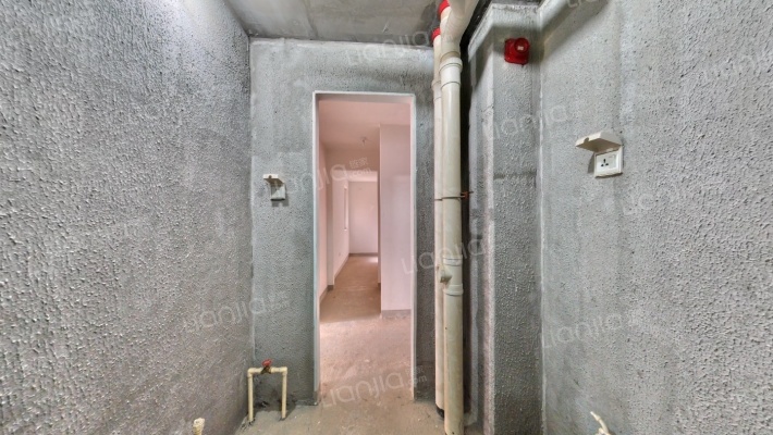 满五唯一， 南向2居 户型方正 全天采光-卫生间