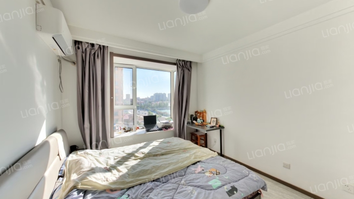 精装修，家具家电齐全，看房方便，采光好，视野好-卧室B