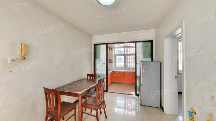 燕赵花园 集中暖暖 一梯两户 采光充足-餐厅