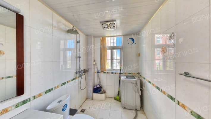 燕赵花园 集中暖暖 一梯两户 采光充足-卫生间