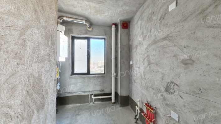 此房是边户，毛坯房，随意装修，名厨双明卫-厨房