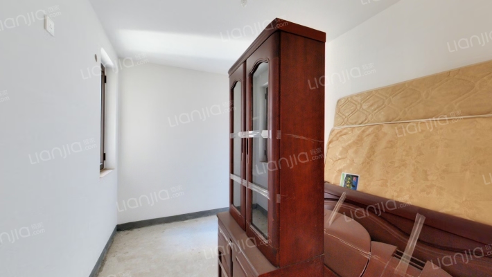 视野开阔 毛坯 高楼层 看房方便 诚意卖-卧室A