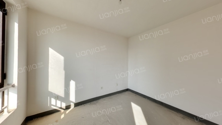 视野开阔 毛坯 高楼层 看房方便 诚意卖-卧室B