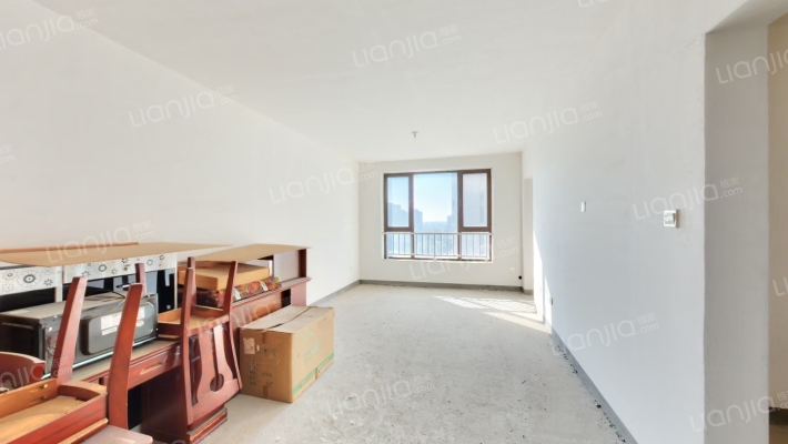 视野开阔 毛坯 高楼层 看房方便 诚意卖-客厅