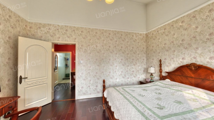 急售琉璃湖精致装修大独栋别墅，500平院子，价格美丽-卧室B