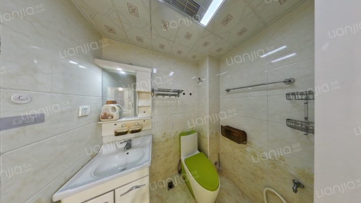 双塔社区精装一居，小区 有人工湖、篮球场、  幼儿园-卫生间