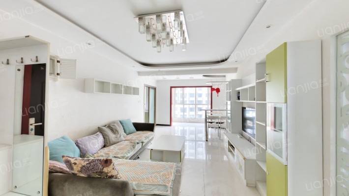 德信公园北侧 可俯瞰公园 精装两居 南北通透-客厅