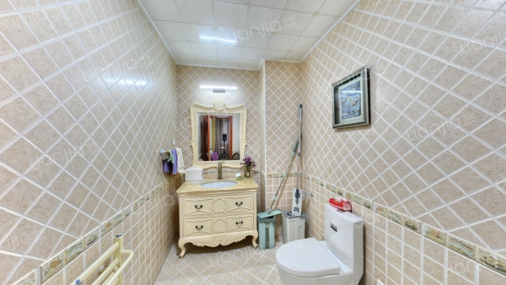 市区冠云路精装双拼别墅，拎包入住，带南向大院子。-卫生间A