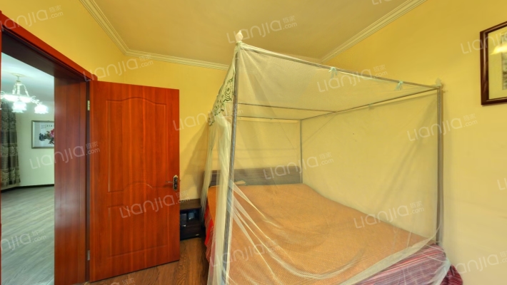 市区冠云路精装双拼别墅，拎包入住，带南向大院子。-卧室A