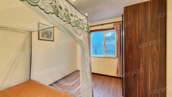 市区冠云路精装双拼别墅，拎包入住，带南向大院子。-卧室A